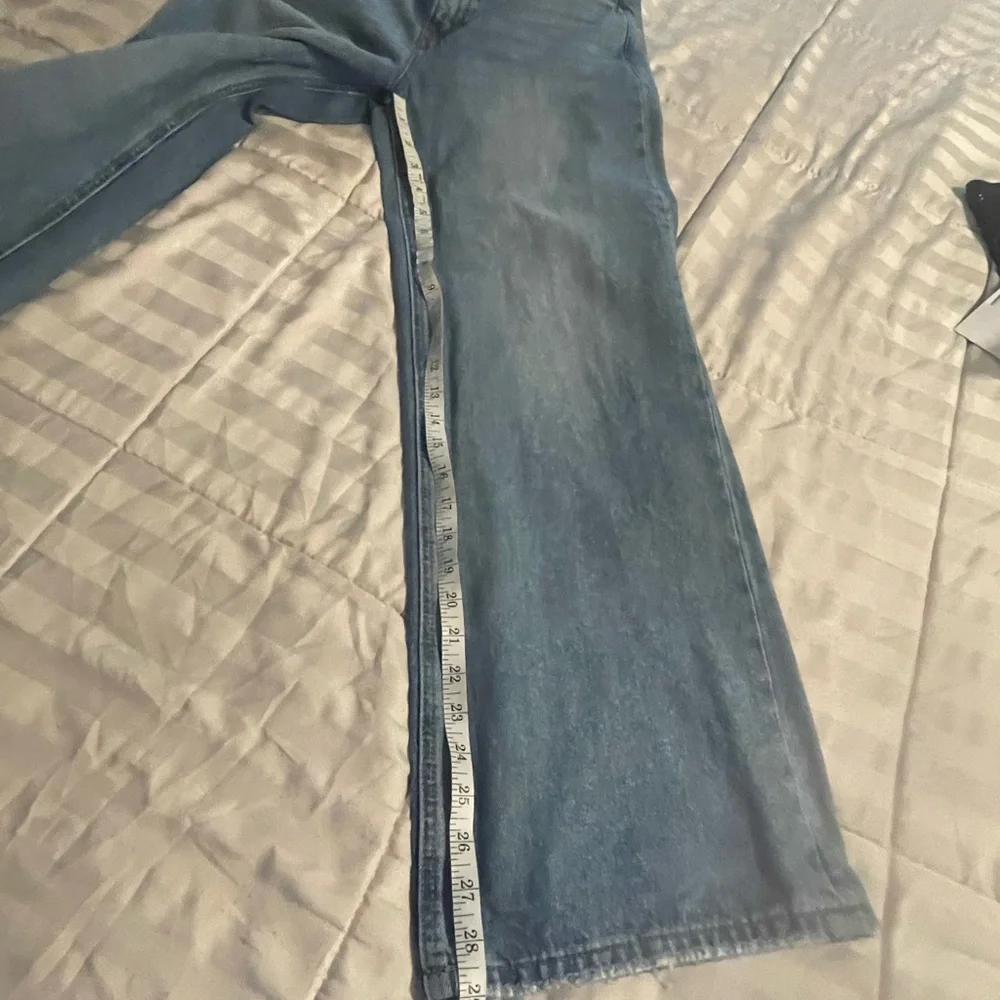 Vervet Los Angeles Women's Blue Flare Jeans - Picture 8 of 9